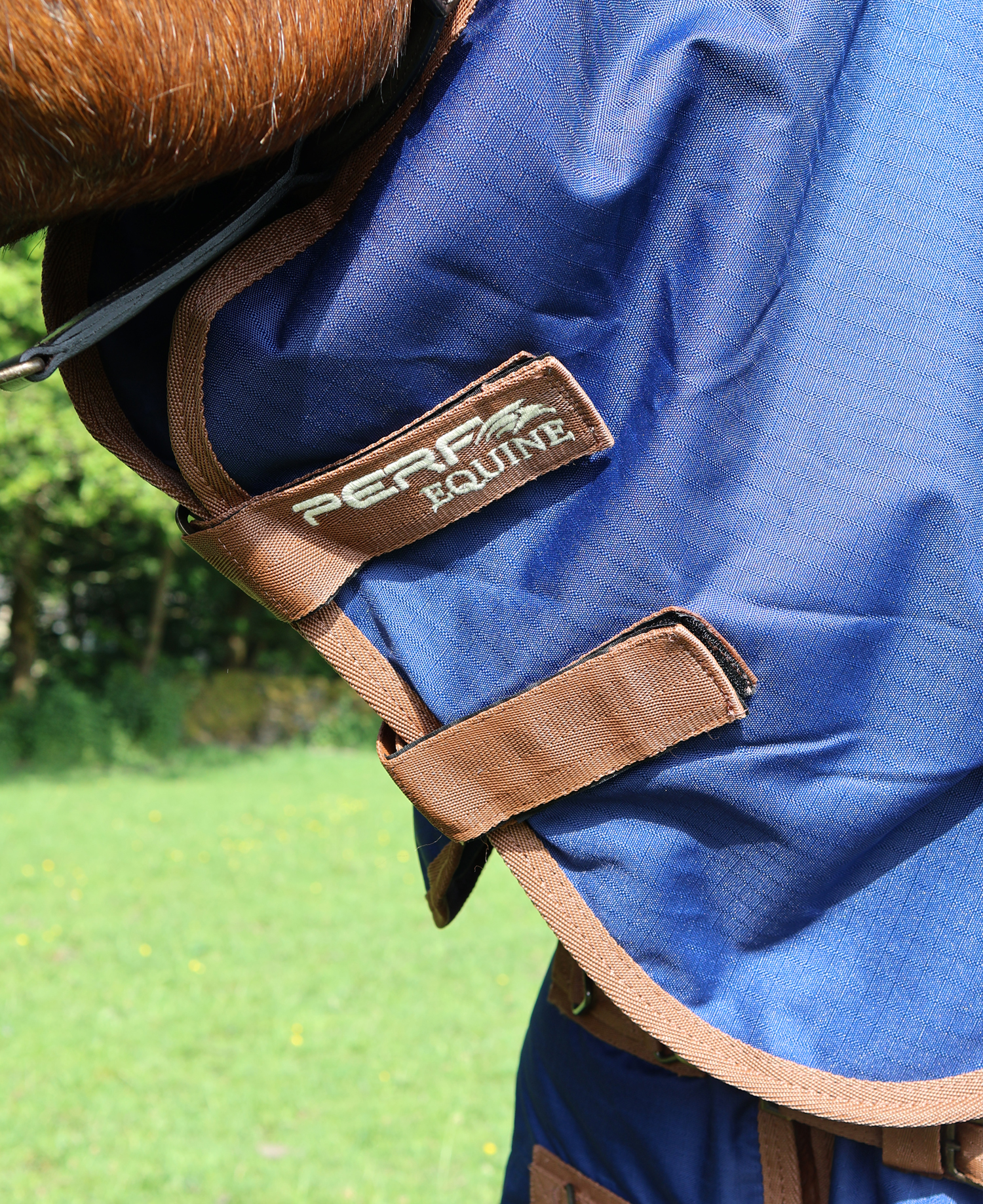 Perf 100g Combo Turnout Rug - True Navy - Image 3