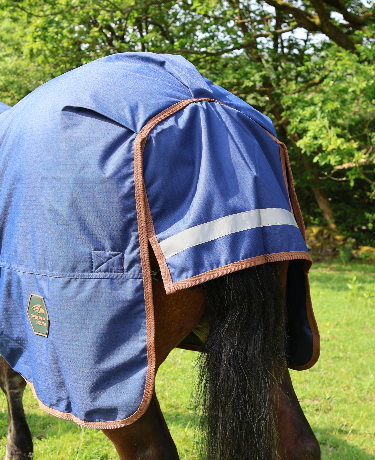 Perf 100g Combo Turnout Rug - True Navy - Image 5