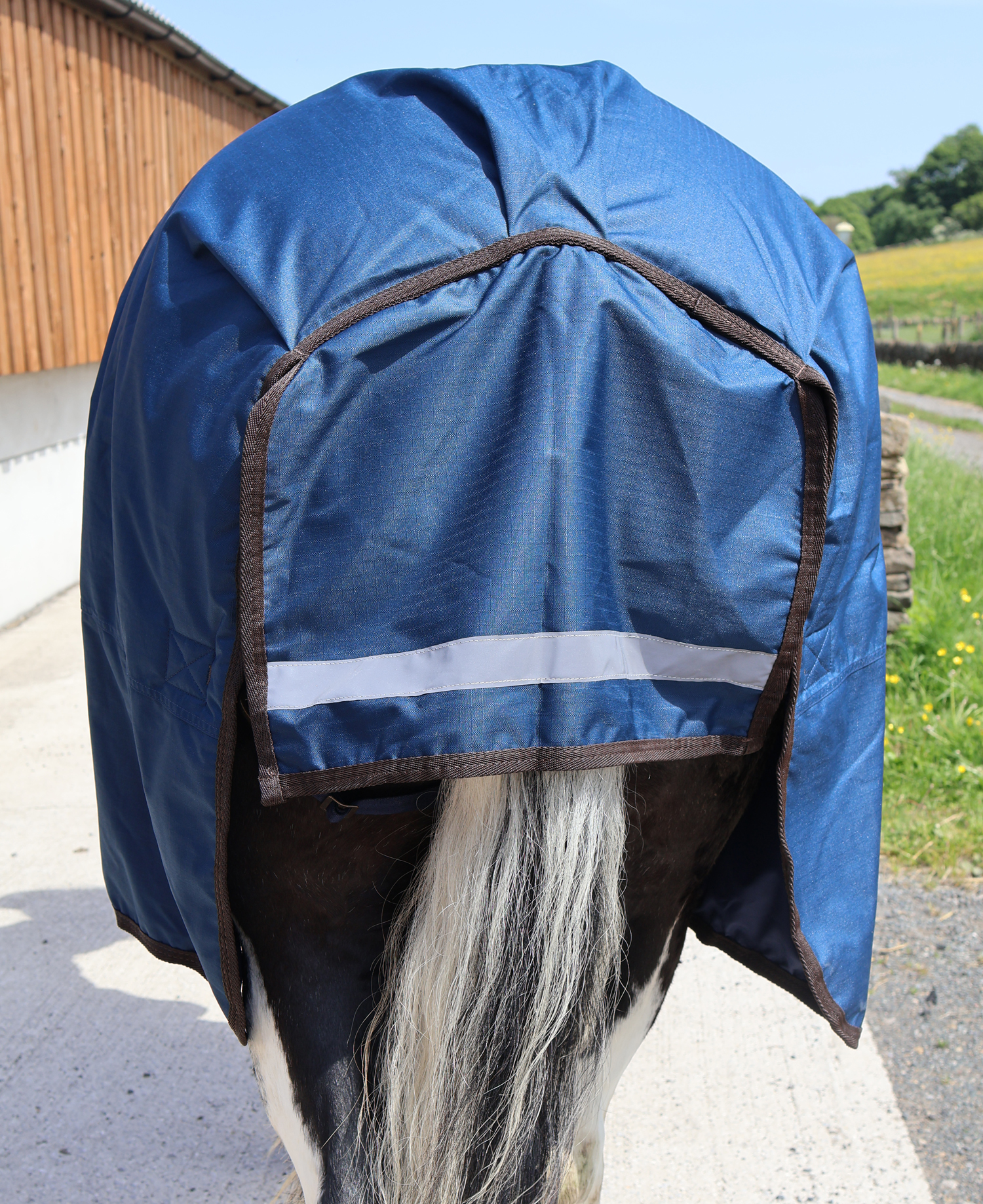 Perf 200g Combo Turnout Rug - Dark Navy - Image 2